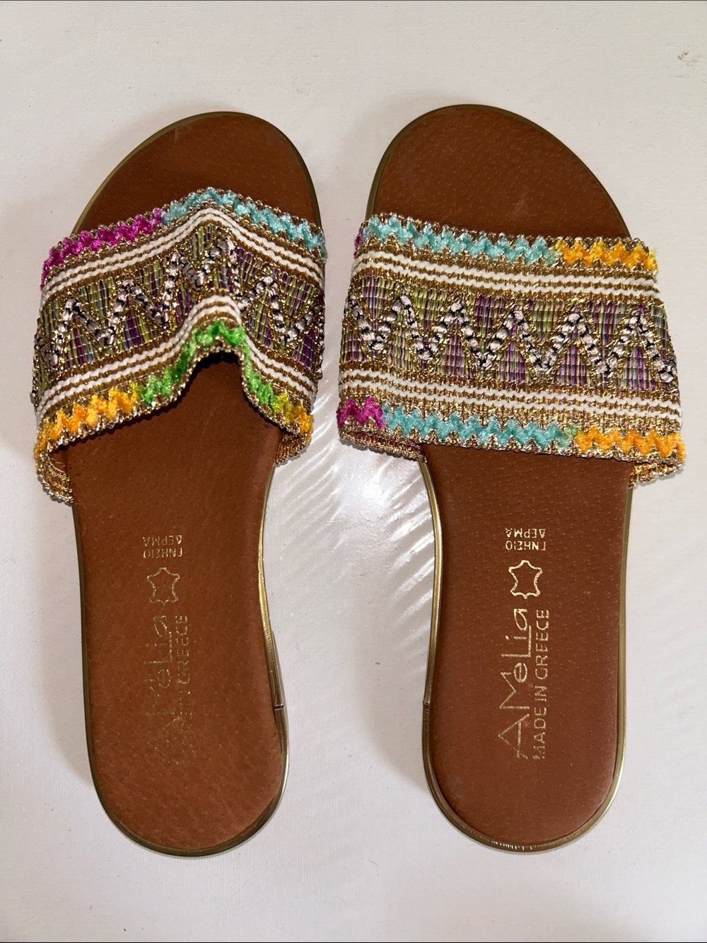 NWOB Amelia Genuine Leather Slide Sandals w/ Multicolor Embroidered Strap